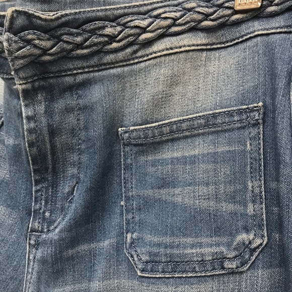 Unique Guess Jeans - Picture 2 of 10